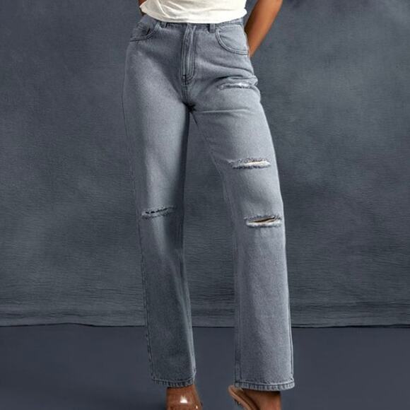 Pretty Little Thing Straight Leg Jeans in Blue Light Wash - Picture 1 of 10